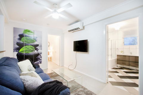 Airlie Beach Eco Cabins - Adults Only - Accommodation Kalgoorlie 41