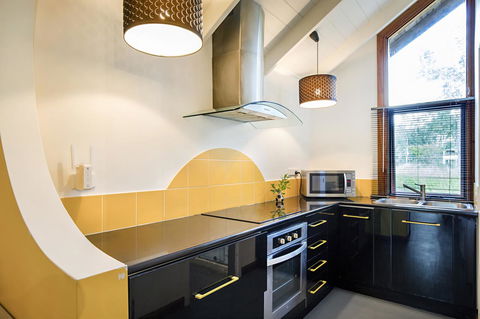 Airlie Beach Eco Cabins - Adults Only - Accommodation Kalgoorlie 19