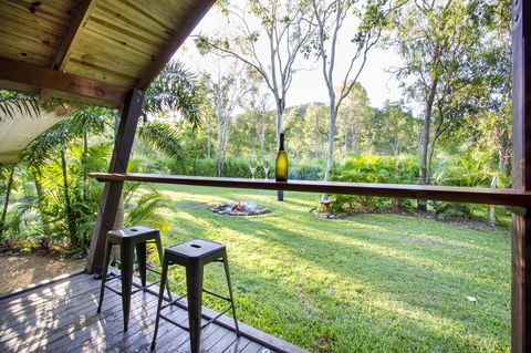 Airlie Beach Eco Cabins - Adults Only - Accommodation Kalgoorlie 2
