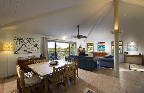 The Retreat Beach Houses - Accommodation Kalgoorlie 4
