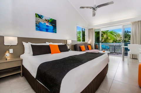 By The Sea Port Douglas - Accommodation Kalgoorlie 2