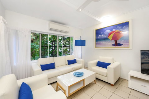 By The Sea Port Douglas - Accommodation Kalgoorlie 0