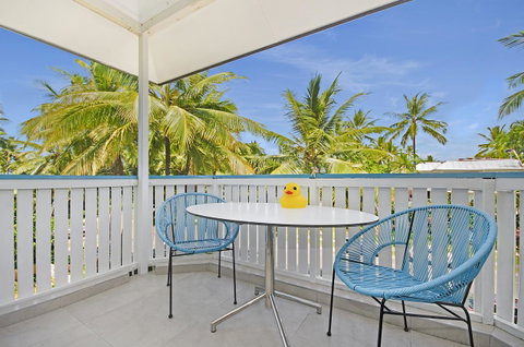 By The Sea Port Douglas - Accommodation Kalgoorlie 16