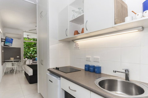 By The Sea Port Douglas - Accommodation Kalgoorlie 13