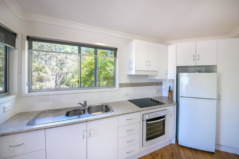Sunset Cabins 1770 - Accommodation Kalgoorlie 11