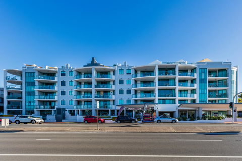 Grand Palais Boolarong Beachside Apartments - Accommodation Kalgoorlie 9