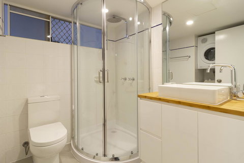 The White House Port Douglas - Accommodation Kalgoorlie 4