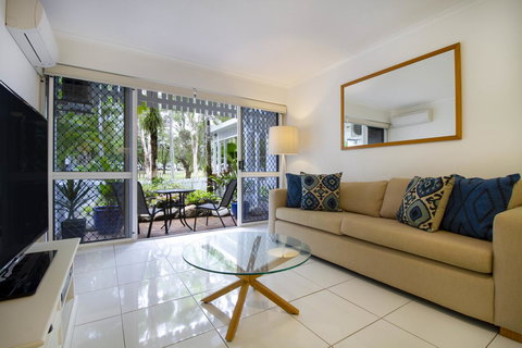 The White House Port Douglas - Accommodation Kalgoorlie 3