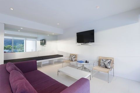 Pool Resort Port Douglas - Accommodation Kalgoorlie 15