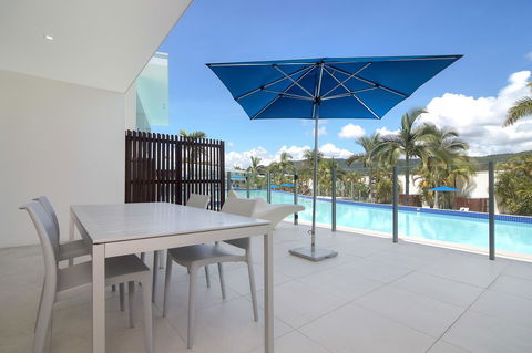 Pool Resort Port Douglas - Accommodation Kalgoorlie 9