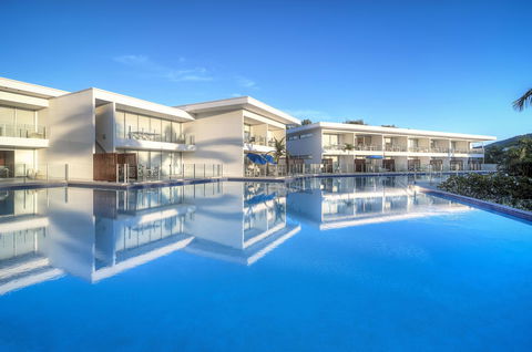 Pool Resort Port Douglas - Accommodation Kalgoorlie 2
