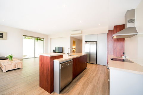 Whitsunday Reflections - Accommodation Kalgoorlie 6