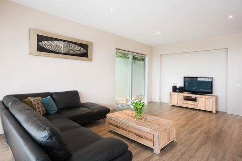 Whitsunday Reflections - Accommodation Kalgoorlie 9