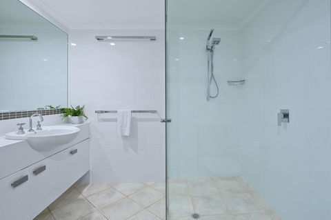 Noosa Tropicana - Accommodation Kalgoorlie 24