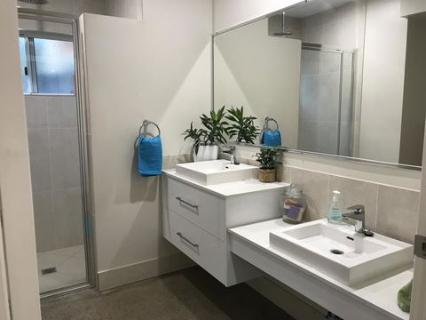 Whitsunday Luxury Homes - Accommodation Kalgoorlie 13