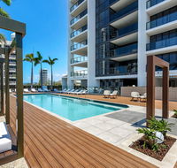 Qube Broadbeach - Accommodation Kalgoorlie