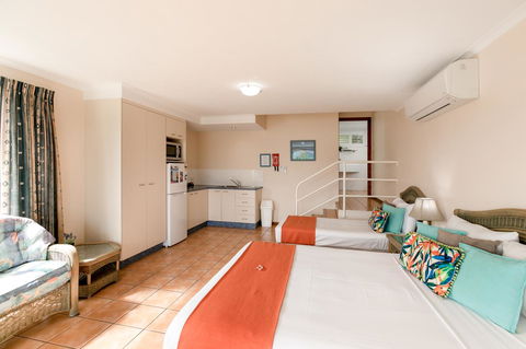 Sunlit Waters Studio Apartments - Accommodation Kalgoorlie 41