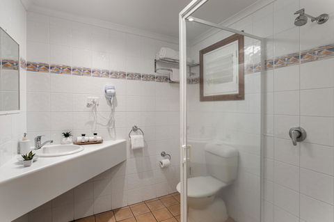 Sunlit Waters Studio Apartments - Accommodation Kalgoorlie 11