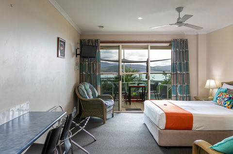 Sunlit Waters Studio Apartments - Accommodation Kalgoorlie 10