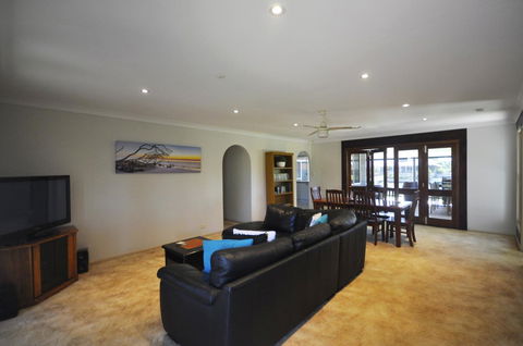 Bribie Island Canal Holiday Destination! - Accommodation Kalgoorlie 3
