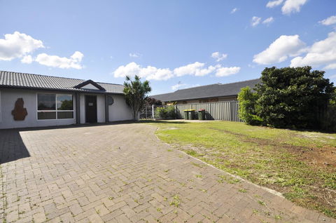 Bribie Island Canal Holiday Destination! - Accommodation Kalgoorlie 2
