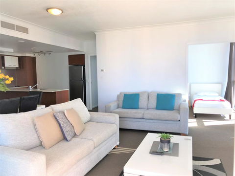 Beach Stay - Ocean & Riverview Resort Chevron Renaissance Central Surfers Paradise - Accommodation Kalgoorlie 19