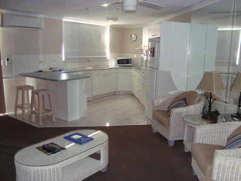 Grosvenor Beachfront Apartments Surfers Paradise - Accommodation Kalgoorlie 14