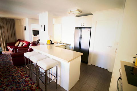 Grosvenor Beachfront Apartments Surfers Paradise - Accommodation Kalgoorlie 4