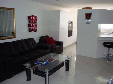 Grosvenor Beachfront Apartments Surfers Paradise - Accommodation Kalgoorlie 36