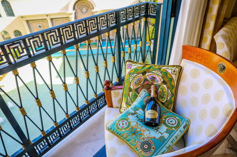 Imperial Hotel Gold Coast - Accommodation Kalgoorlie 3