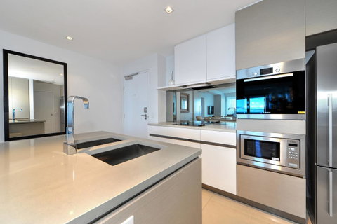 Soul Surfers Paradise - Gclr - Accommodation Kalgoorlie 24