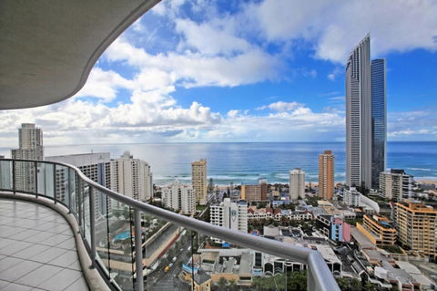 The Towers Of Chevron Renaissance - Holidays Gold Coast - Accommodation Kalgoorlie 36