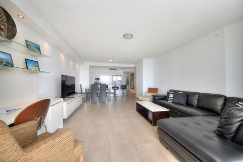 The Towers Of Chevron Renaissance - Holidays Gold Coast - Accommodation Kalgoorlie 21