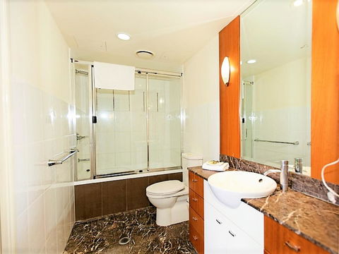 The Towers Of Chevron Renaissance - Holidays Gold Coast - Accommodation Kalgoorlie 35