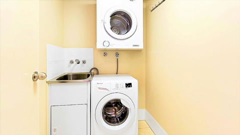 The Towers Of Chevron Renaissance - Holidays Gold Coast - Accommodation Kalgoorlie 34