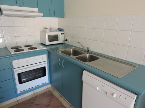 Surfers Beach Resort One - Accommodation Kalgoorlie 43