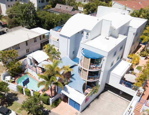 Surfers Beach Resort One - Accommodation Kalgoorlie 1
