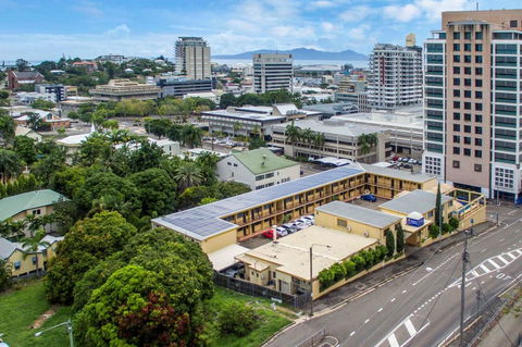 The Robert Towns - Accommodation Kalgoorlie 24