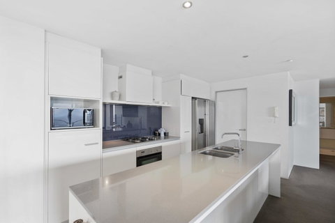 Circle On Cavill, Apartments And Sub Penthouses - We Accommodate - Accommodation Kalgoorlie 18