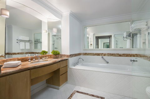 JW Marriott Gold Coast Resort & Spa - Accommodation Kalgoorlie 11