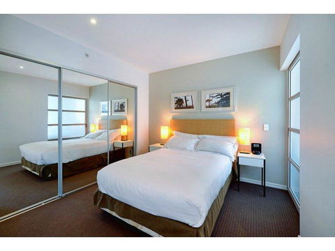 H Star Residences-- Paradise Stayz - Accommodation Kalgoorlie 8