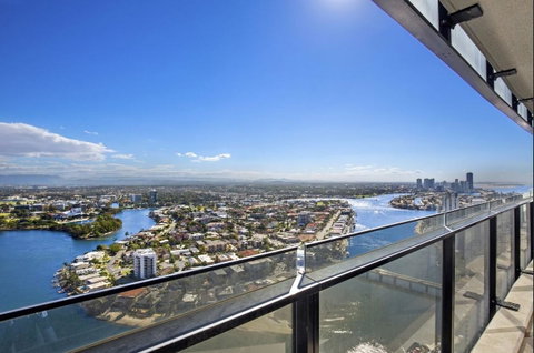 Circle On Cavill 2, 3, 4 & 5 Bedroom SkyHomes & SUB PENTHOUSES By Gold Coast Holidays - Accommodation Kalgoorlie 44
