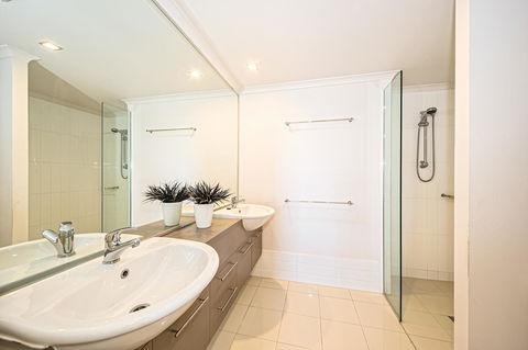 On The Bay Apartments - Accommodation Kalgoorlie 18