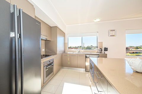 On The Bay Apartments - Accommodation Kalgoorlie 3