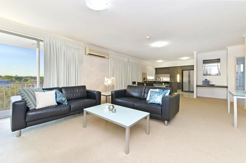 On The Bay Apartments - Accommodation Kalgoorlie 15