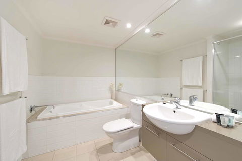 On The Bay Apartments - Accommodation Kalgoorlie 20