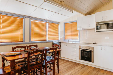 Apple Blossom Cottages - Accommodation Kalgoorlie 7