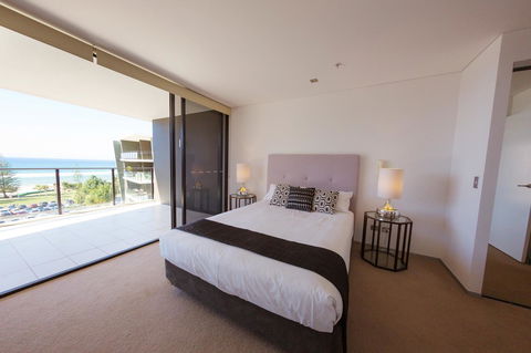 Ambience On Burleigh Beach - Accommodation Kalgoorlie 15