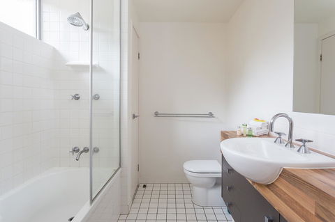 Oxygen Apartments - Accommodation Kalgoorlie 24