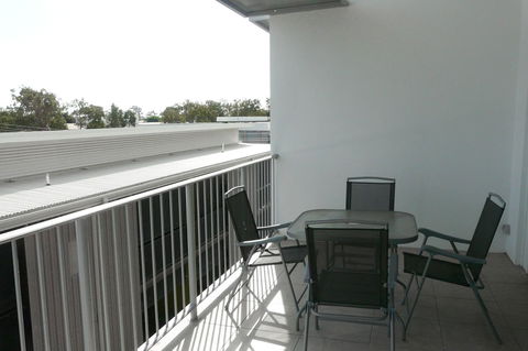 Monterey Apartments Moranbah - Accommodation Kalgoorlie 2